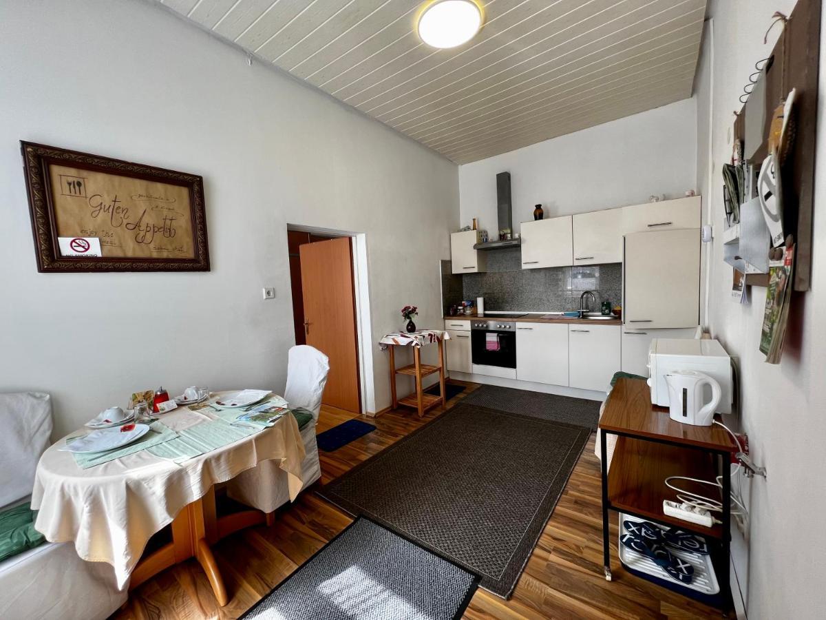 Abdalla Apartments Книттельфельд Экстерьер фото